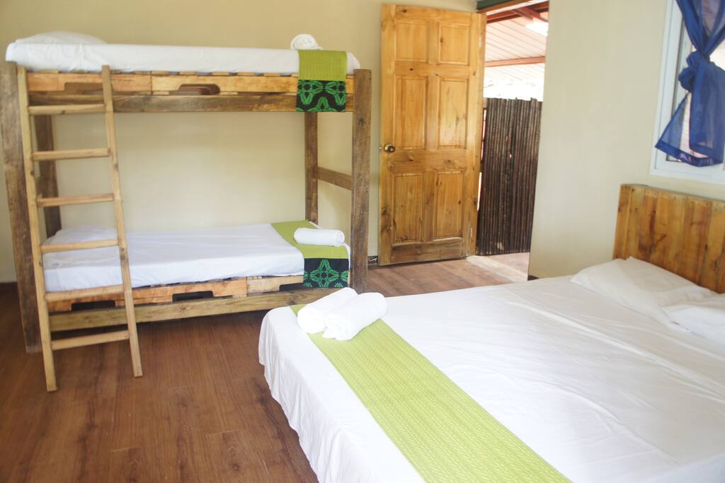 The experience we offer is full contact with nature with comfortable, clean, colorful and simple decor facilities considering the environment where we are.