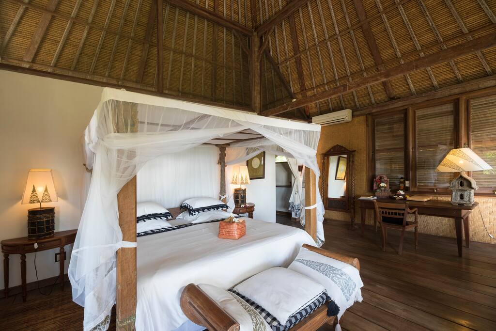 Villa Master Bedroom