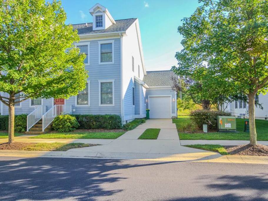 5 bedroom home on tree lined street