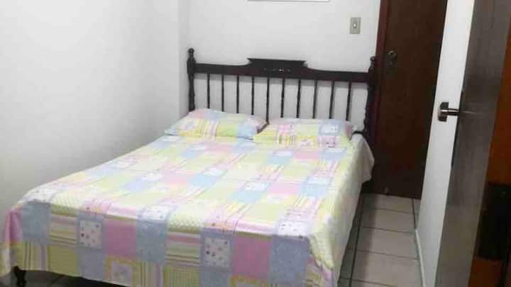 Dormitorio 4: una cama doble.