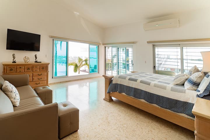 Room 1- Master Bedroom 