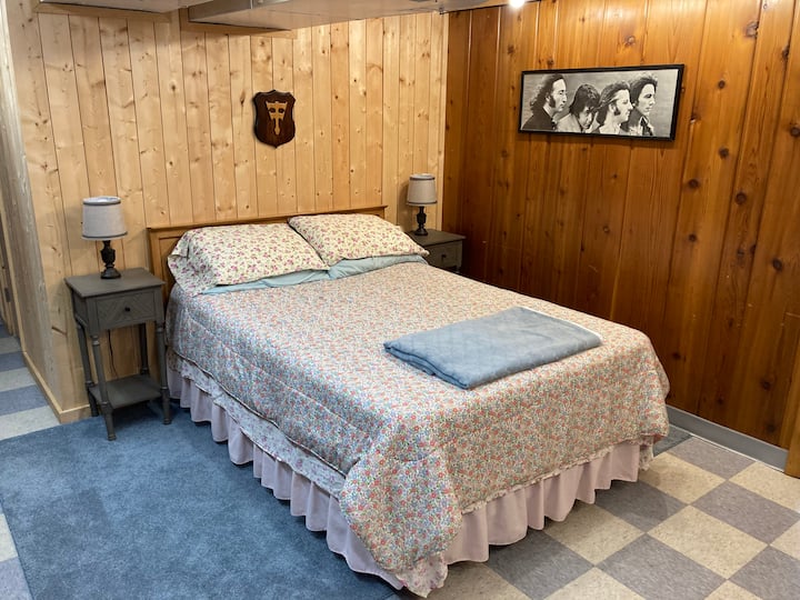 Bedroom #4 - Basement, Double bed