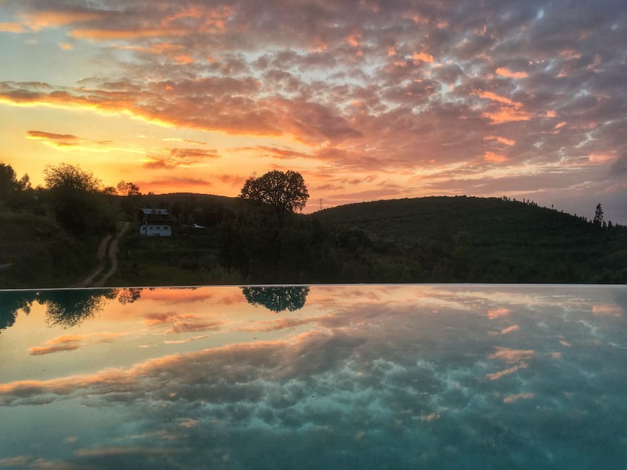 Sunset by the pool at the bar da Uxa.