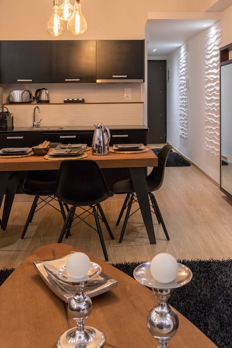 Living room & kitchen