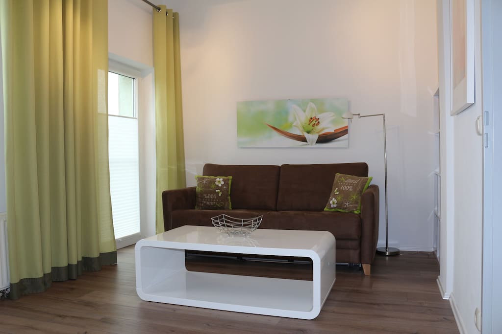 Wohnzimmer mit Sofa