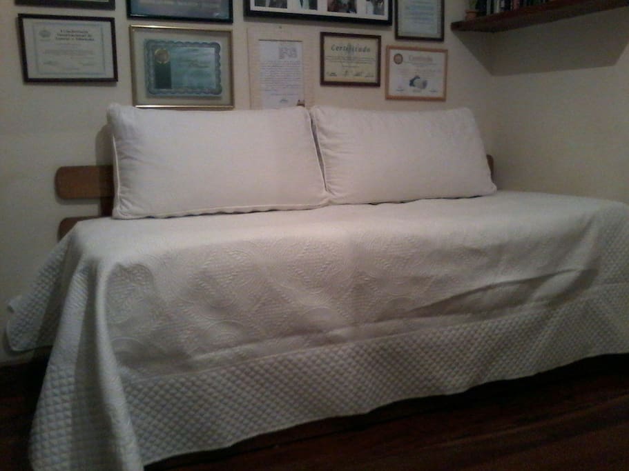 Room bed