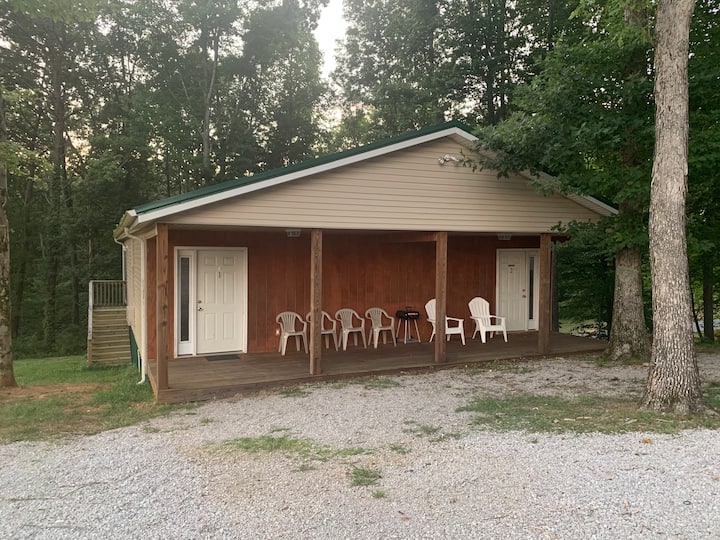Jabez Lake Retreat 2! Apartments for Rent in Nancy, Kentucky, United