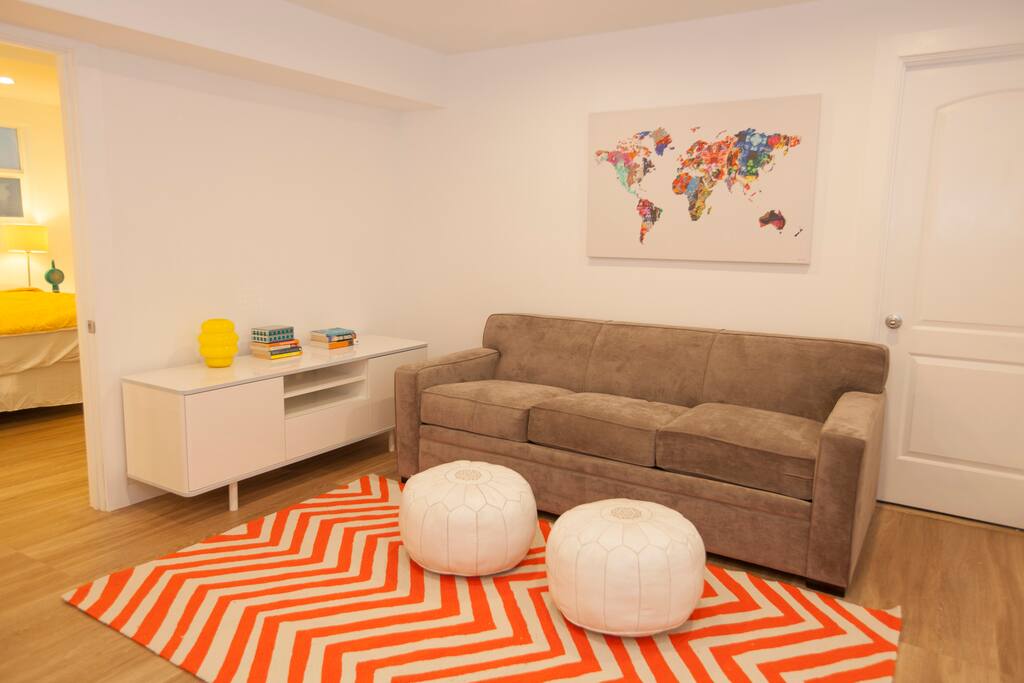 Common space with cable tv and high-speed Internet