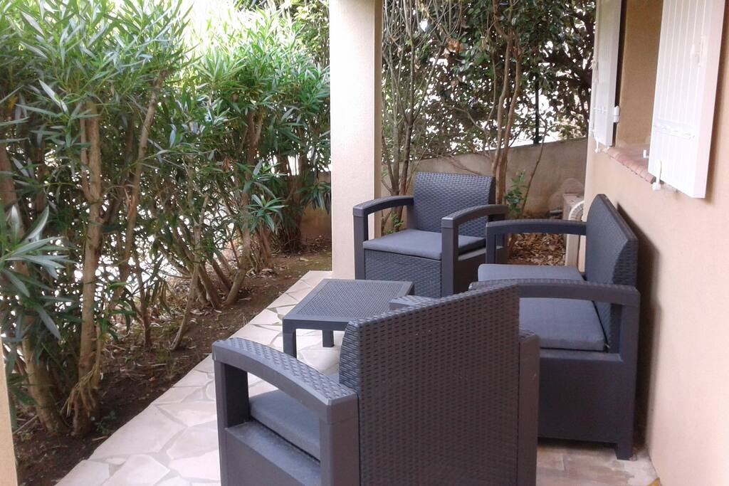 Accès indépendant terrasse privative