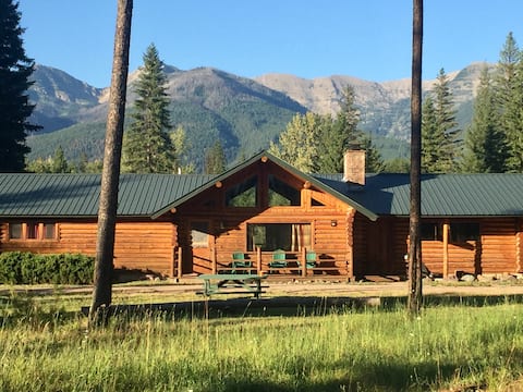 Swan Valley Log Cabin with Stunning Mountain Views