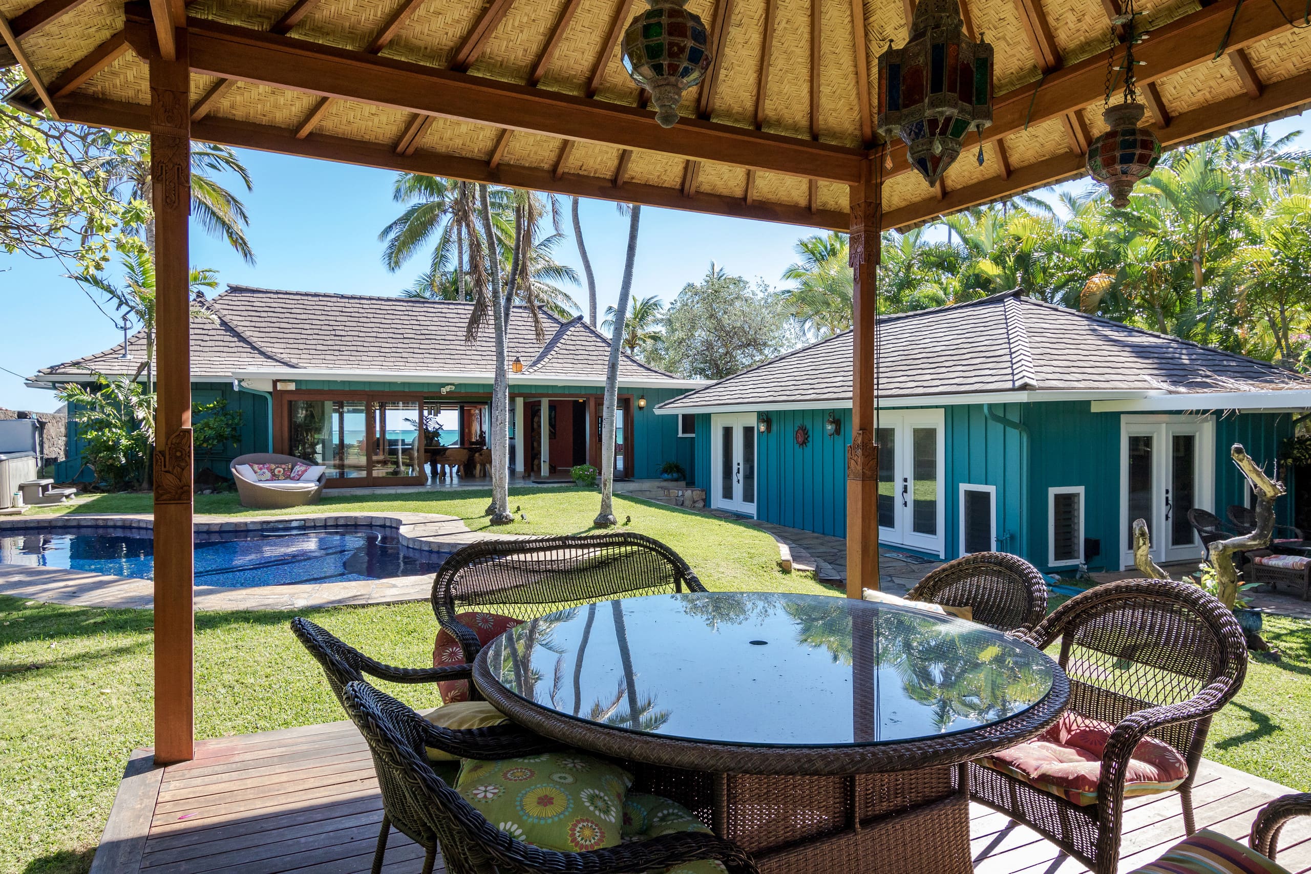 Home in Kailua · ★4.97 · 4 bedrooms · 4 beds · 3 baths - Image 8