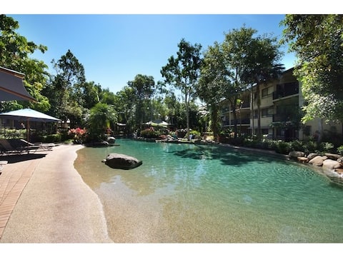 Golf Course Apartment/Sleeps upto 6/ Selfcontained