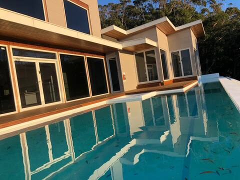 All the Views - Ocean & Bush, Outdoor Spa & Pool