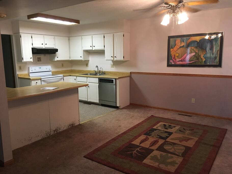 Kitchen/Dining Room