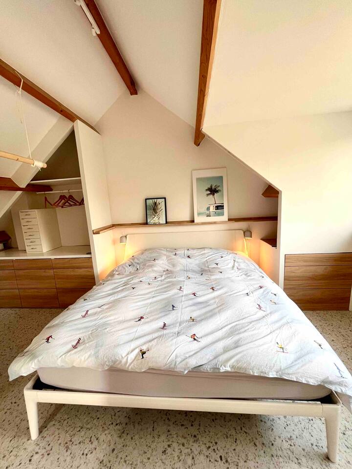 საძინებელი 4