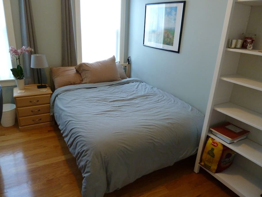 Full Size Bed