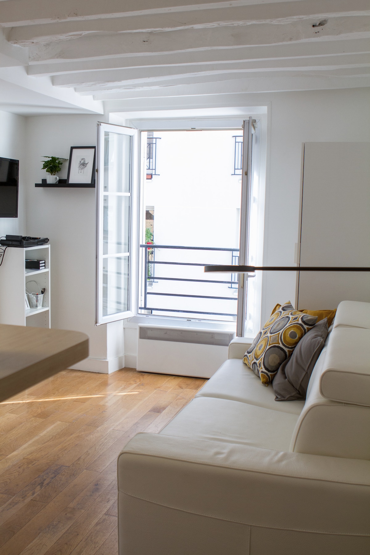 Airbnb con migliori performance: Paris studio 18 m2 near Arc de Triomphe a Paris 17e Arrondissement