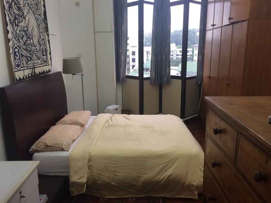 Queen size bed, linen provided