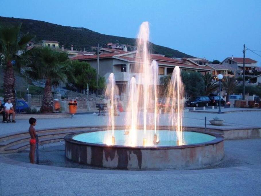 Piazza principale (a 300 mt dalla casa)