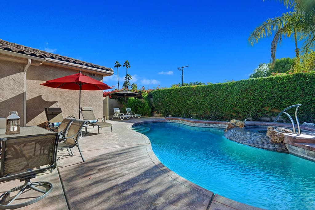 OVER POOL REVERSE - THE LURING HOUSE - PALM SPRINGS VACATION RENTAL POOL HOME