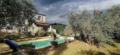 House of Provence on the doorstep of the lavenders