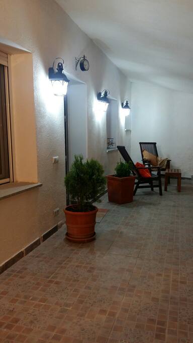 Entrada de la casa por el patio