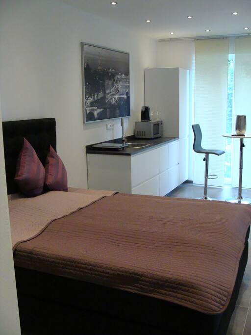 Apartment 25