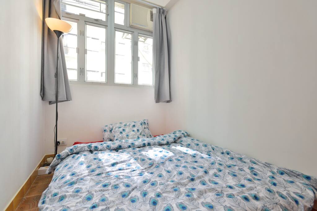 Queen size bed