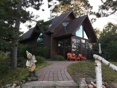 Private northwoods cabin