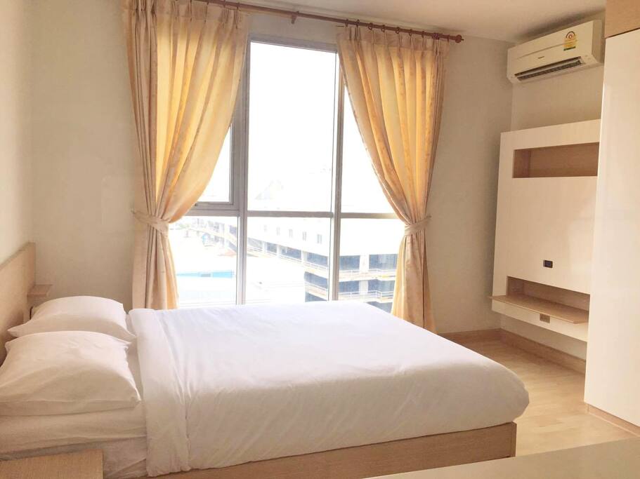 Bed room