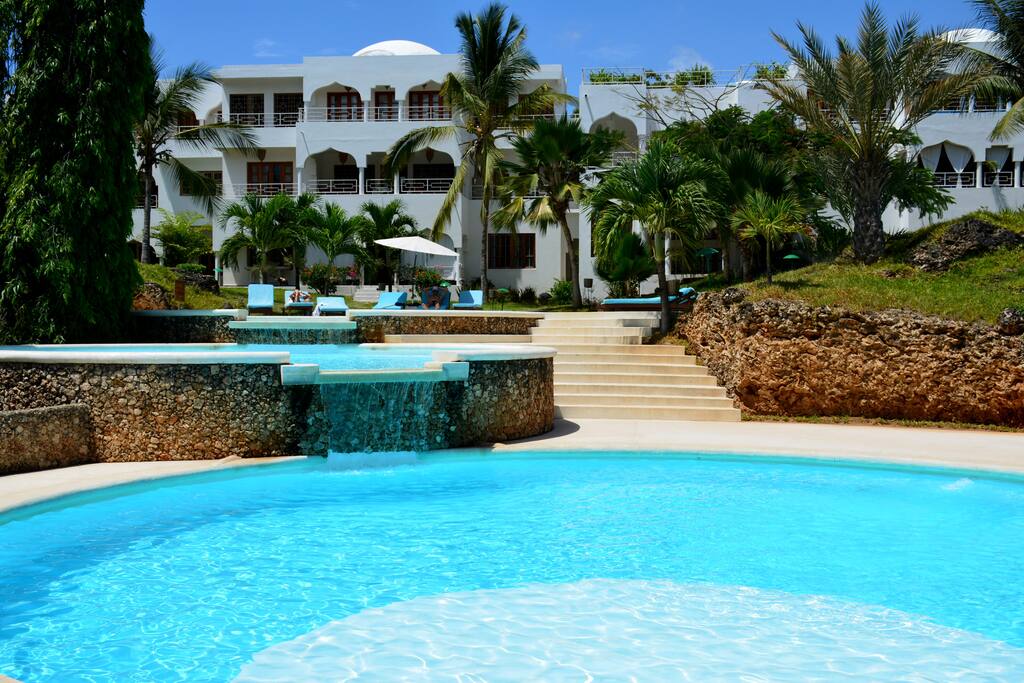 Beverly Suites - Malindi