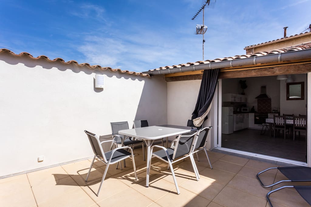 This is the lovely roof terrace, flooded with sunshine accessible from the kitchen diner