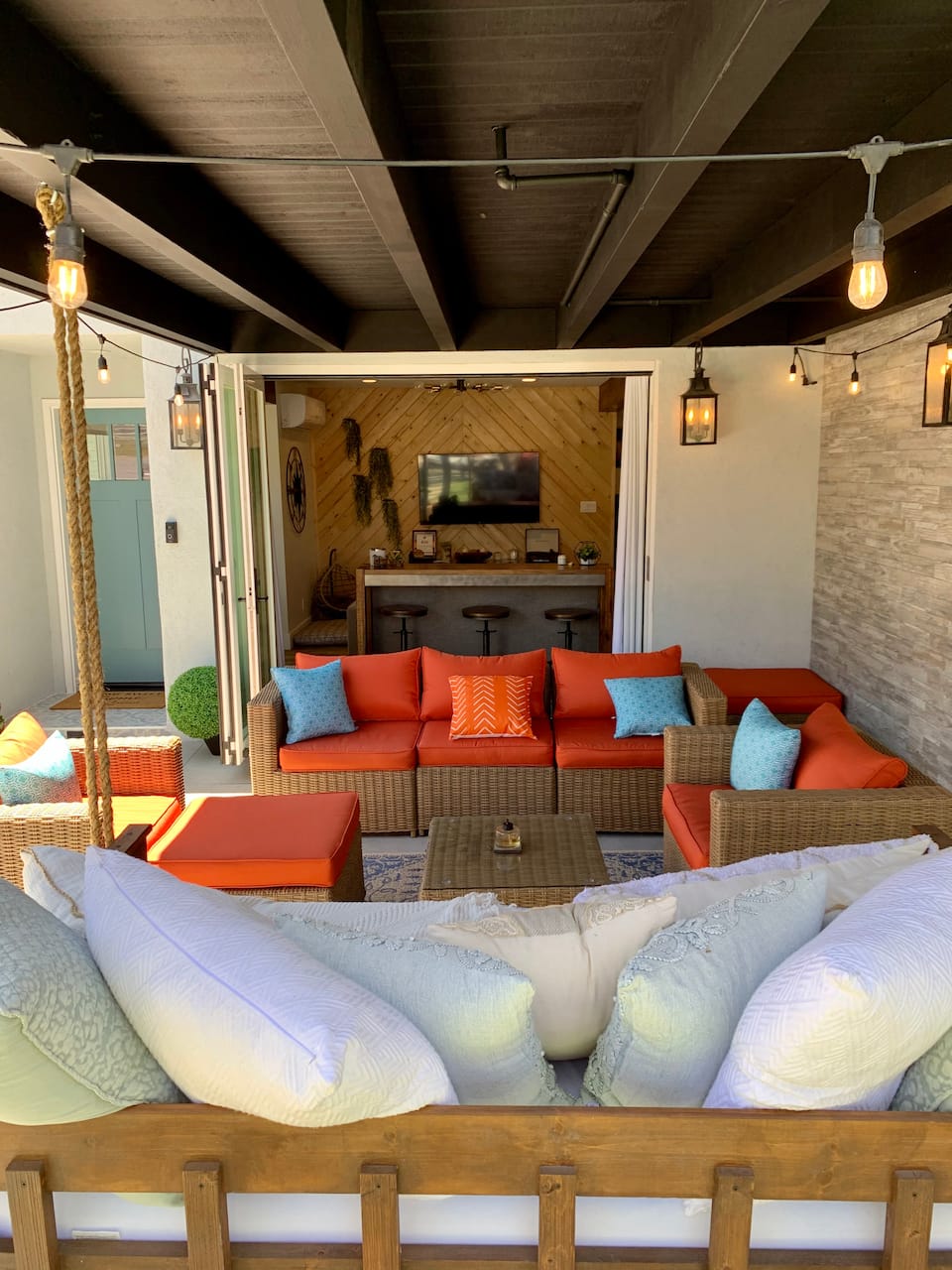 Los Angeles, CA Vacation Rentals (4.9 out of 5) - Airbnb
