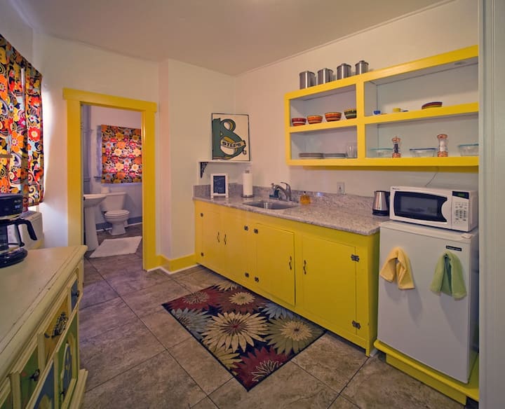 18 Steps Up Apartments for Rent in Bisbee, Arizona, United States