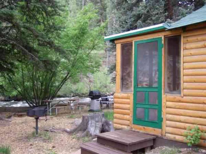 Pine Cone Cabin on the Big Thompson River Cabins for Rent in Estes