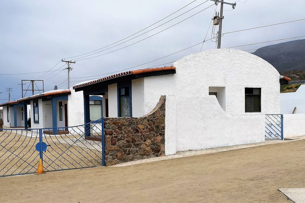 The studio, parking and entrance