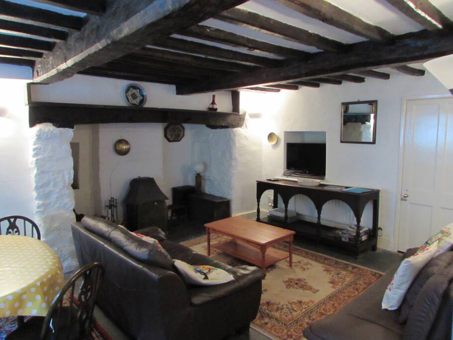 Farmhouse sitting/dinning room