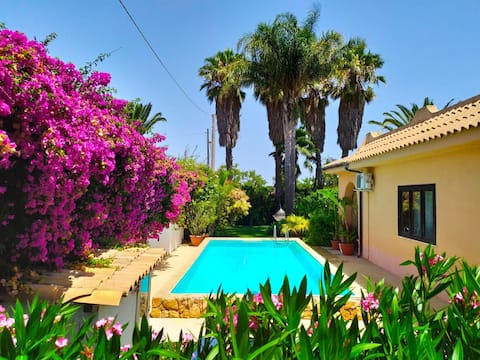 Casa Maya nice apartment in villa, private pool