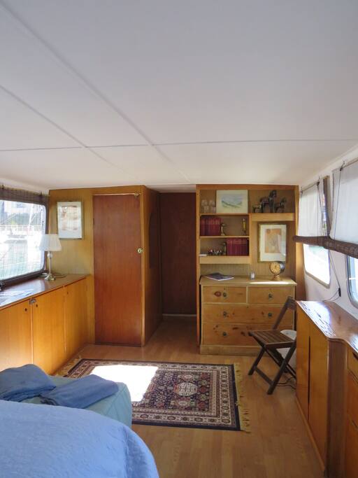 Captains Cabin