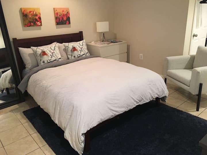 Private ❤️ Love Nest ❤️ Downtown near Inner Harbor