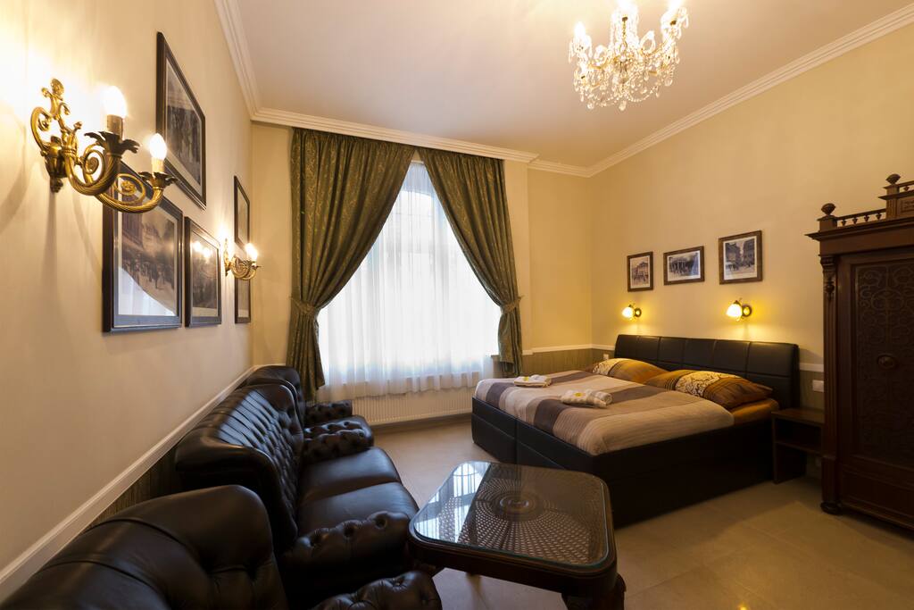 APARTMENT KARLA CAPKA STREET - DE LUXE APARTMENT