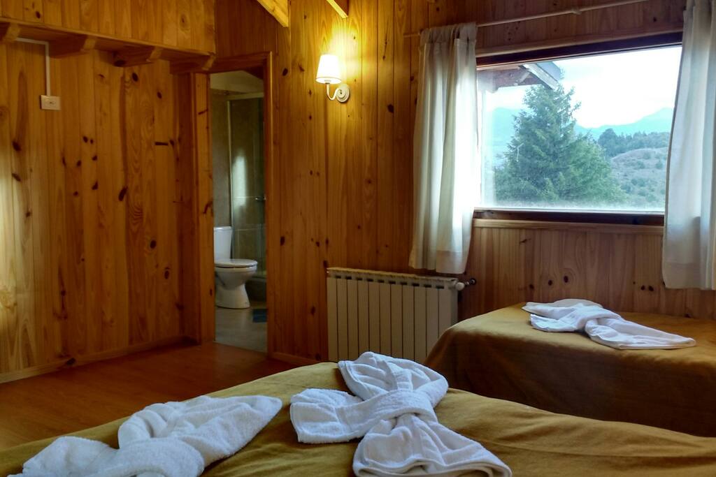 Habitación Doble Superior con Baño Privado.