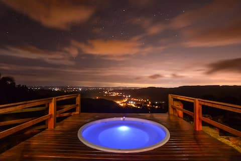 Vale do Sol Retreat • Hydro, fireplace and sunset