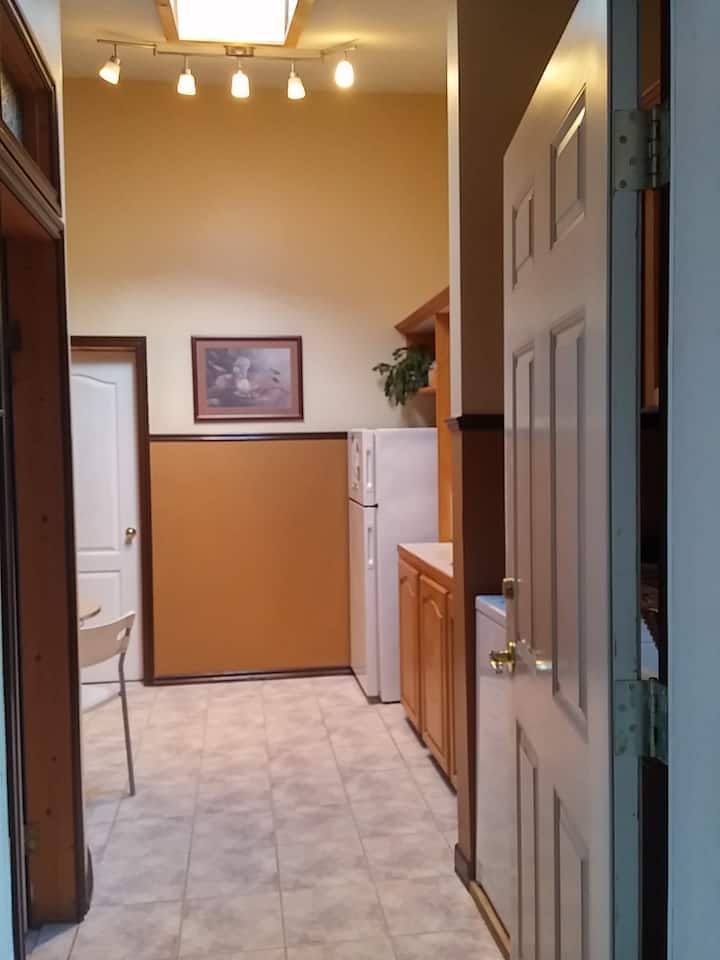 2 Bdrm Suite near River