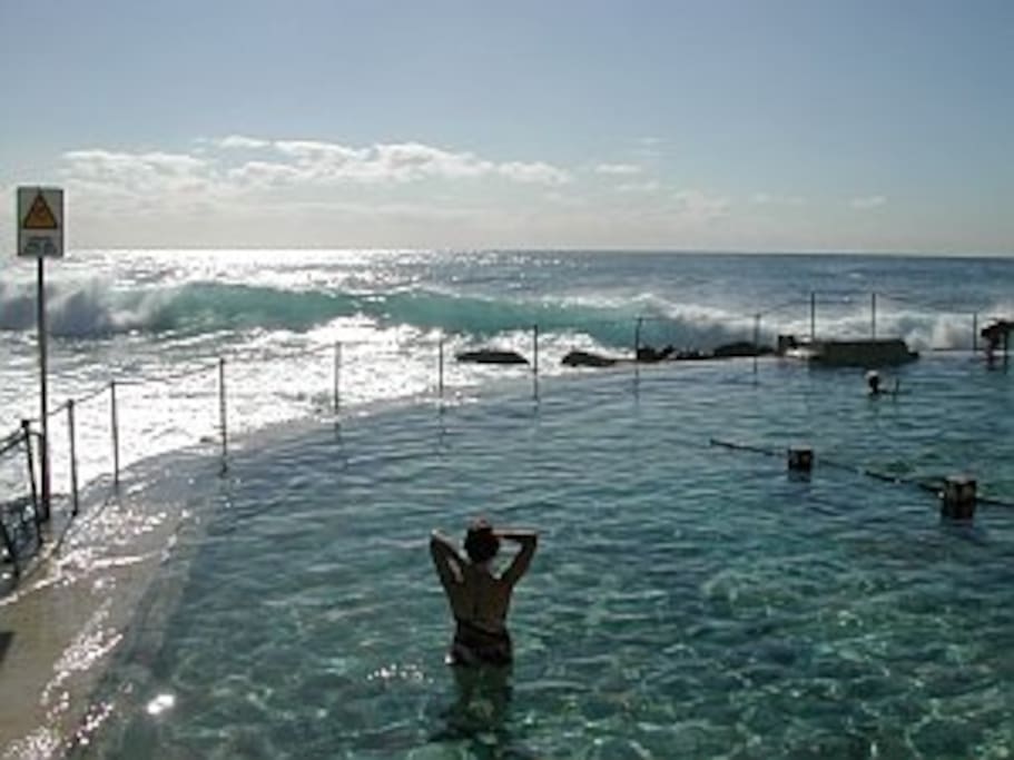 Bronte pool awaits you!
