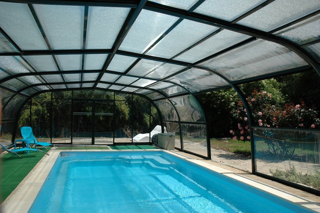 Piscine couverte ouvrante