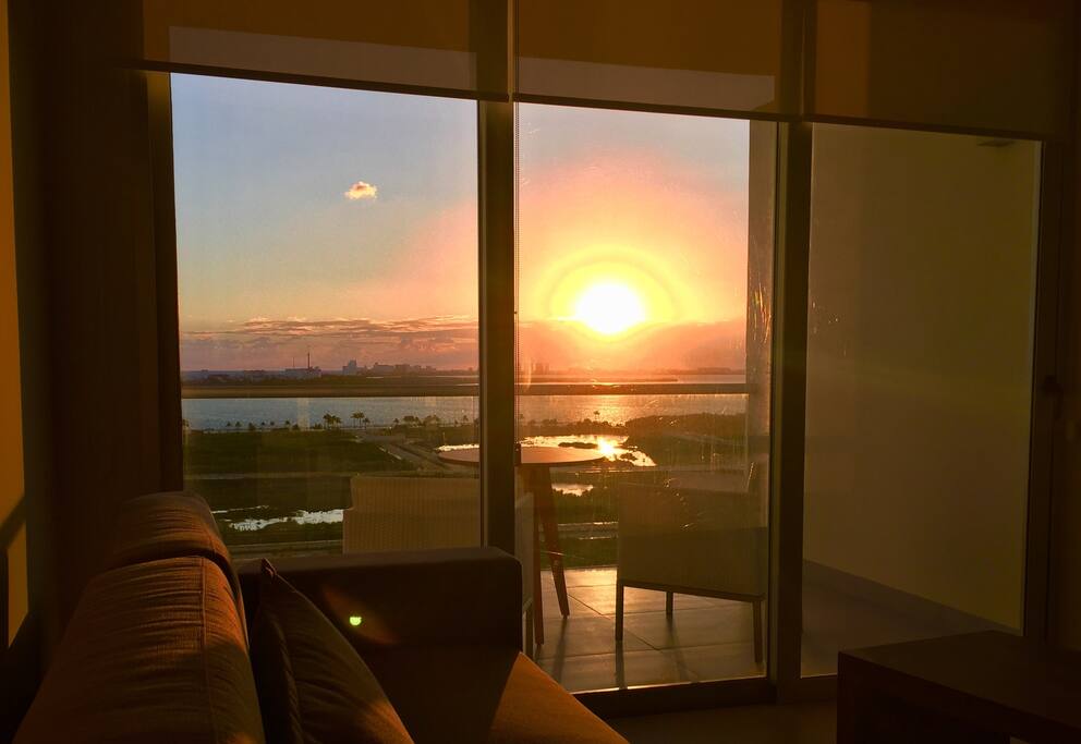 Divino Amanecer (Sol Naciente)