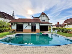 Melaka+A+Famosa+Resort+Villa+with+Private+Pool%21