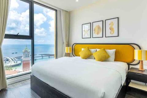 2 Br Apartment with sea view