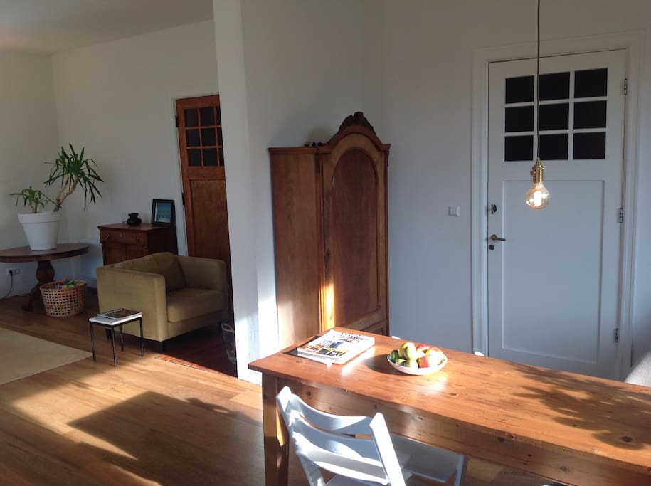 Dining/living room